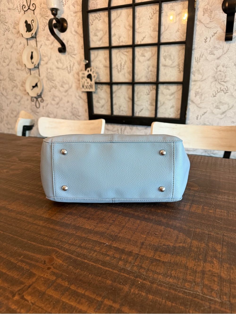 Tignanello Set of 3 - 2 Totes and a Pouch - Picture 5 of 16